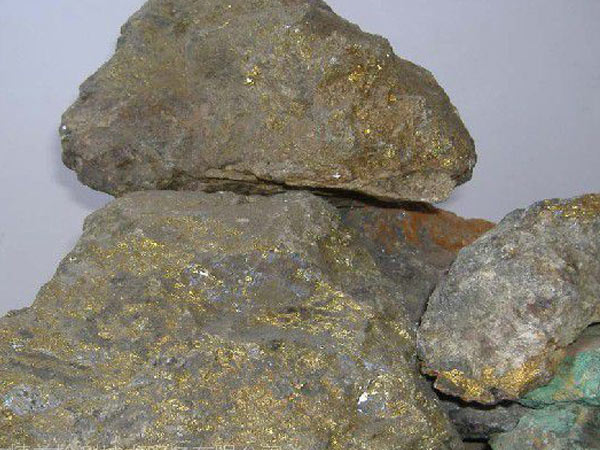 铜镍矿石